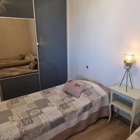 T3 Vue Mer-terrasse-parking * Collioure